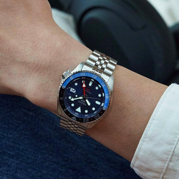 SEIKO SEIKO 5 Sports SKX Sports Style GMT SBSC003 Watch Image 2